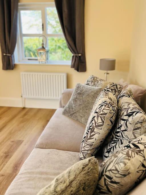 Hillcrest Lodge, Private Apartment On Lough Corrib, Oughterard Galway Luaran gambar