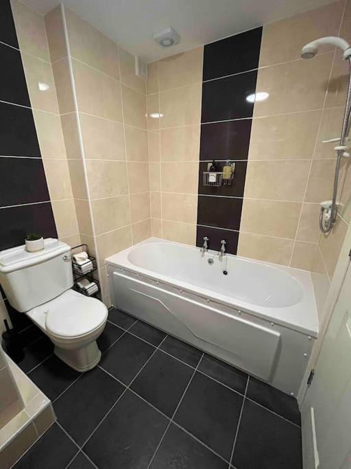 Hillcrest Lodge, Private Apartment On Lough Corrib, Oughterard Galway Luaran gambar
